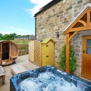 Honeysuckle Cottage self-catering cottage with Hot Tub