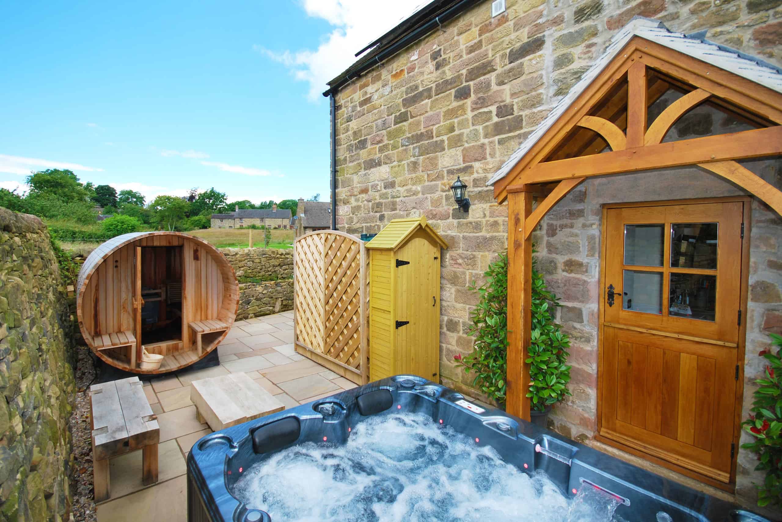 Honeysuckle Cottage self-catering cottage with Hot Tub