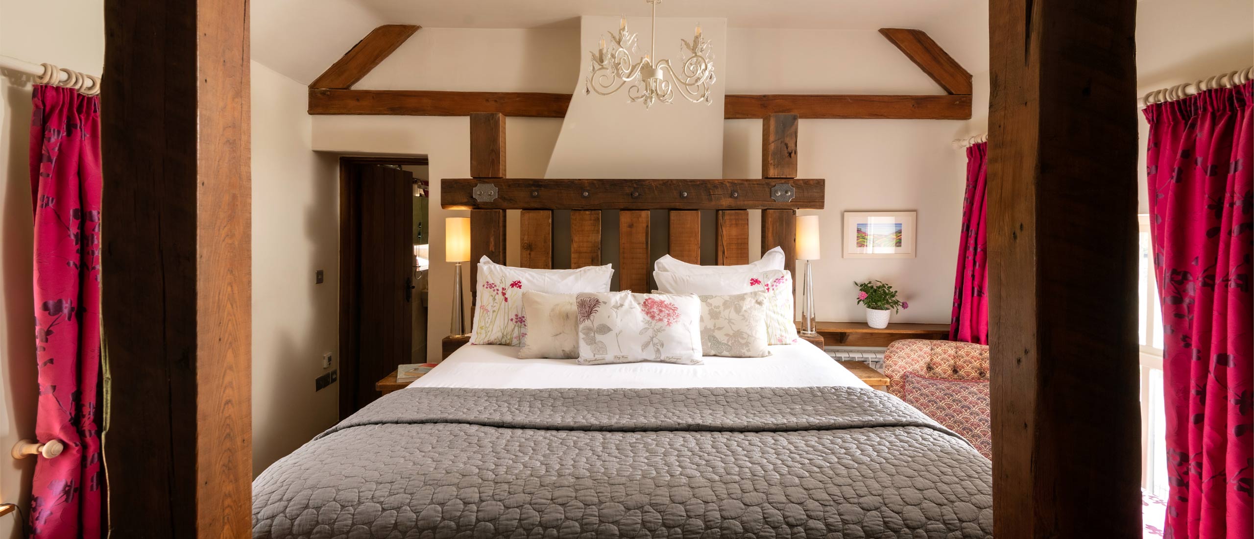 Four Poster at self catering cottage Ashbourne