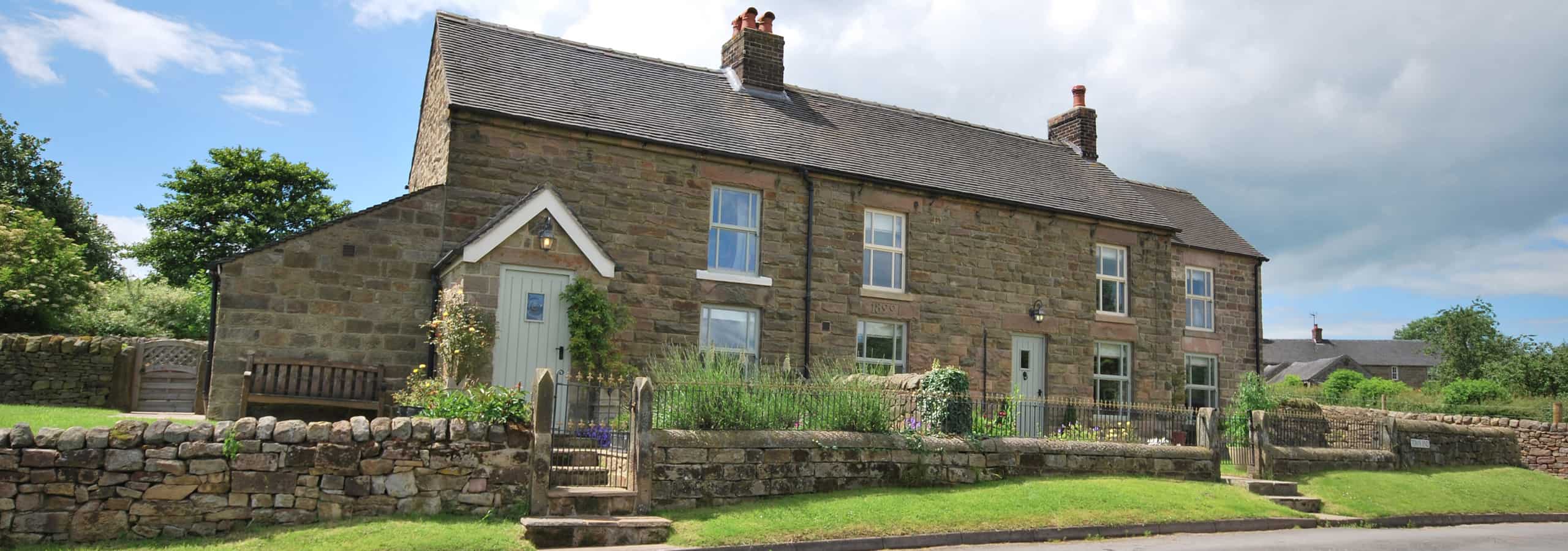 Heather Cottage and Honeysuckle Cottage, Near Ashbroune