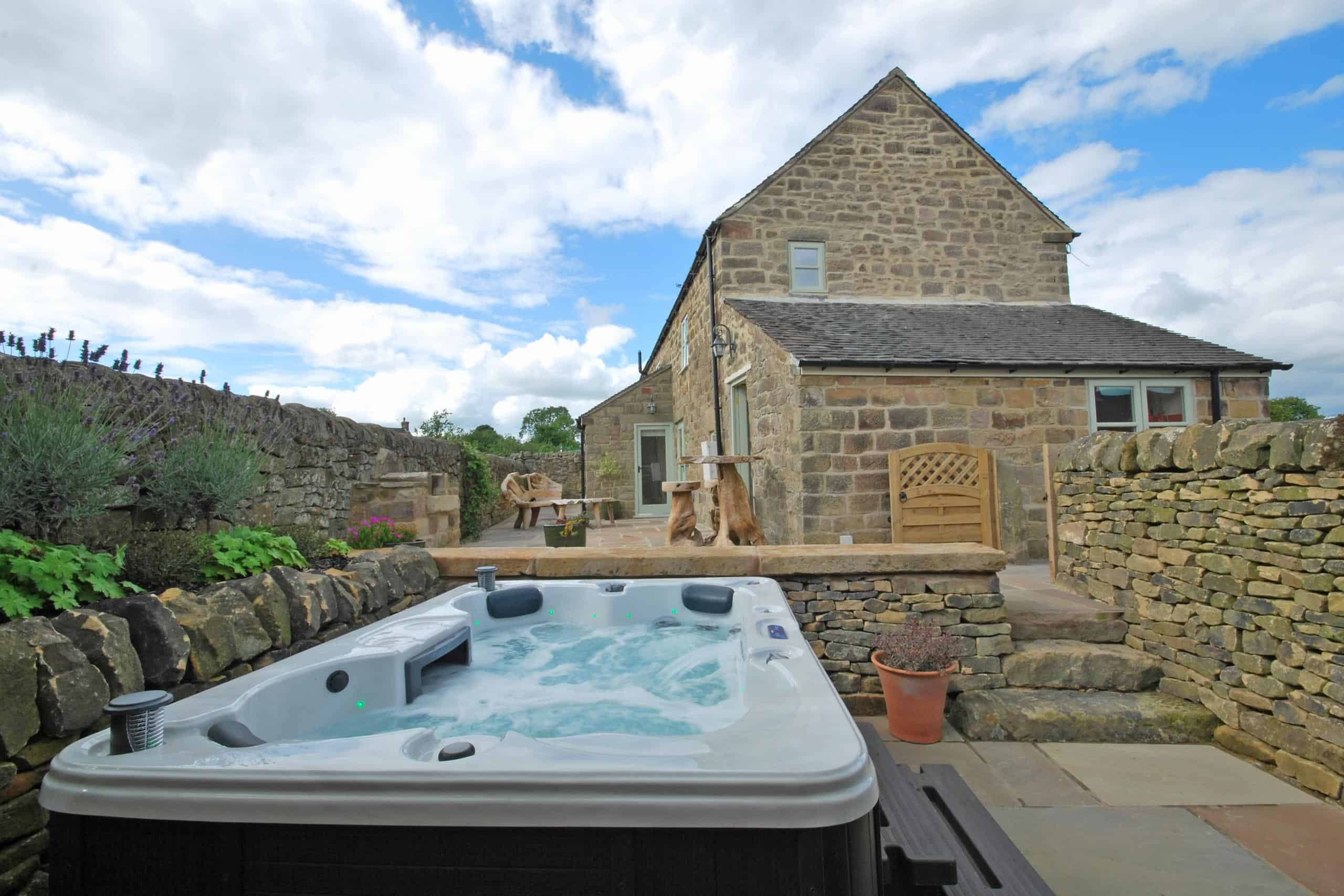 Heather Cottage Self Catering Hot Tub